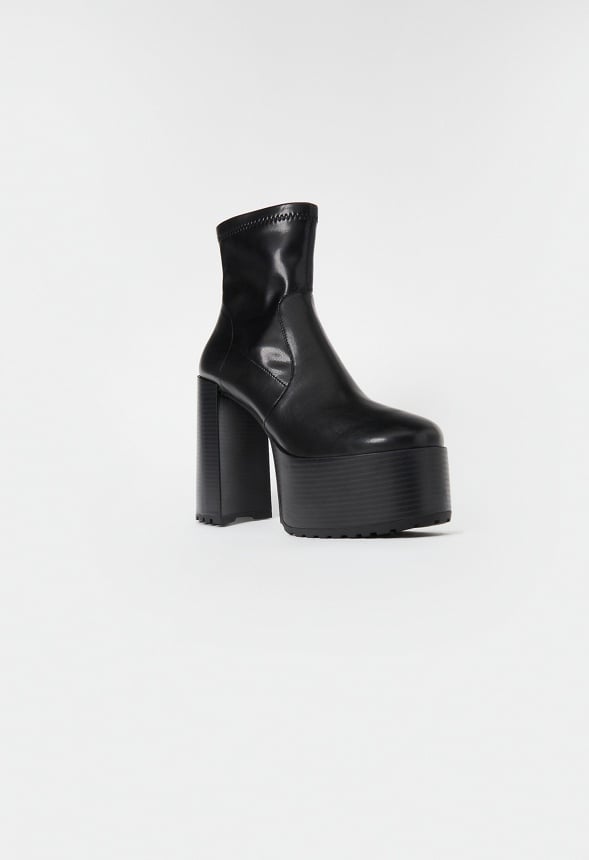 Hera Platform Ankle Boot Black