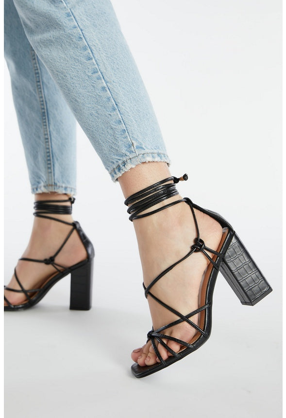 Dimona Strappy Block Heeled Sandal Black