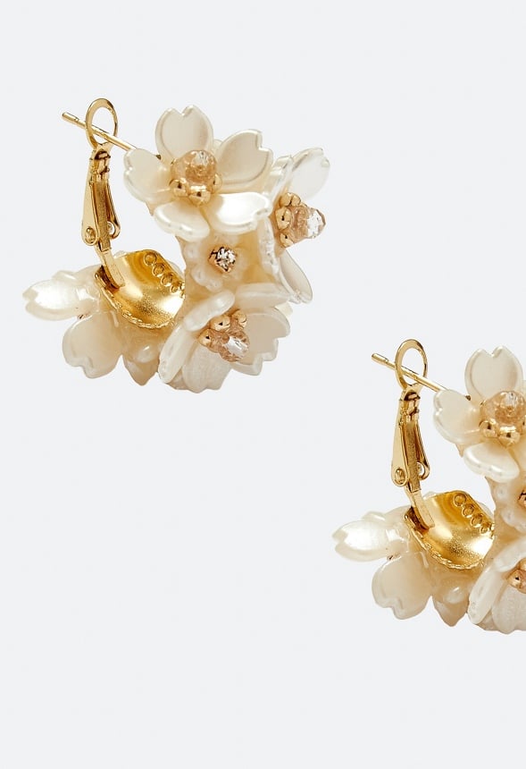 Lexi 3D Multi Flower Hoop Earrings Cream/ Gold