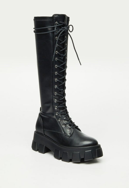 Vienna Flat Boot Black
