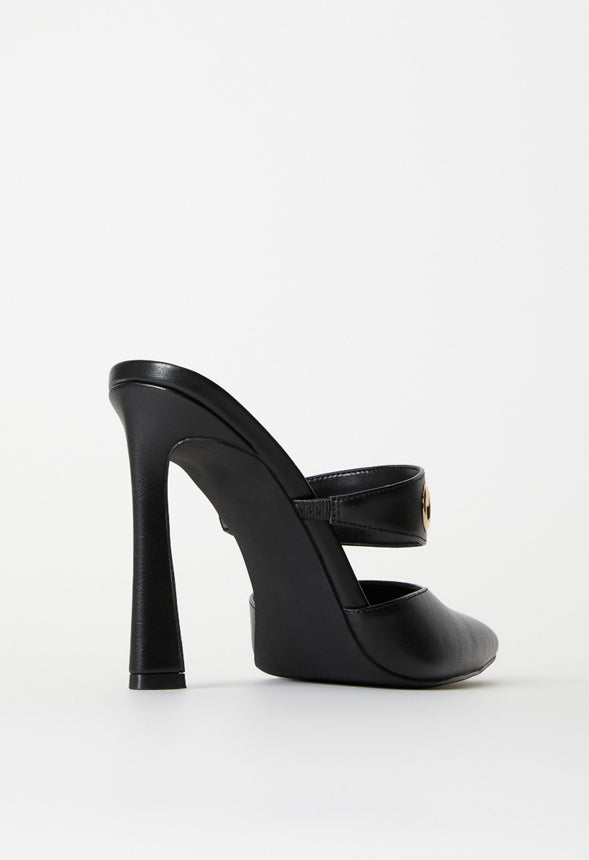 Whit Pointed Toe Pump Black