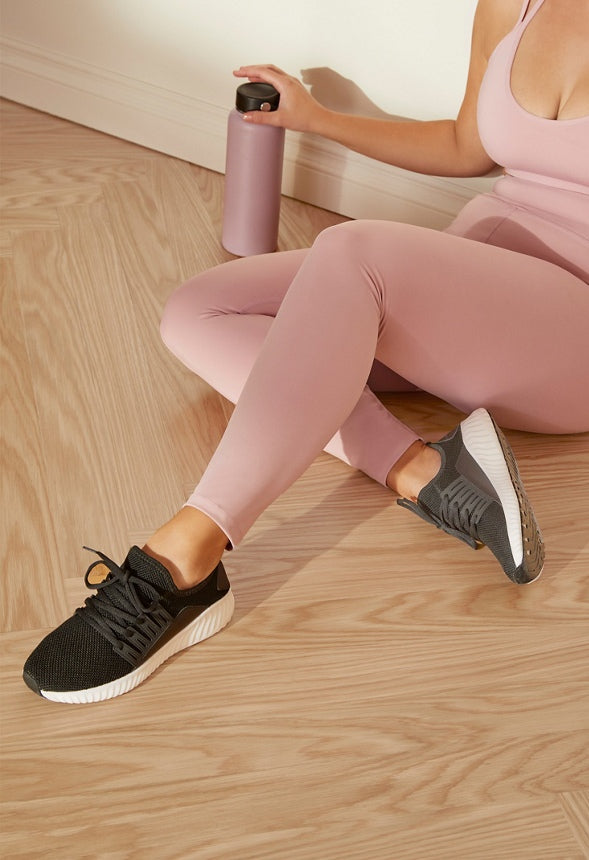 Velinda Trainers Black
