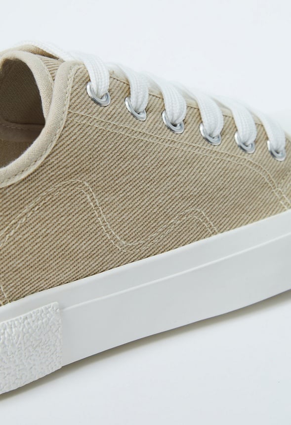 Jeymi Low Top Trainers Off White