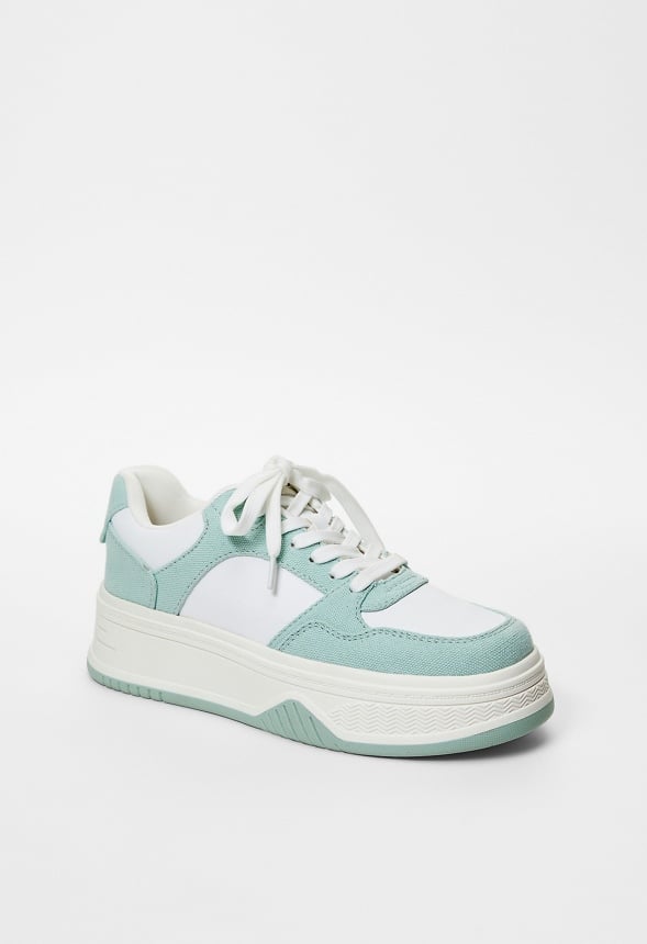 Billie Court Trainers Subtle Green/ Bright White