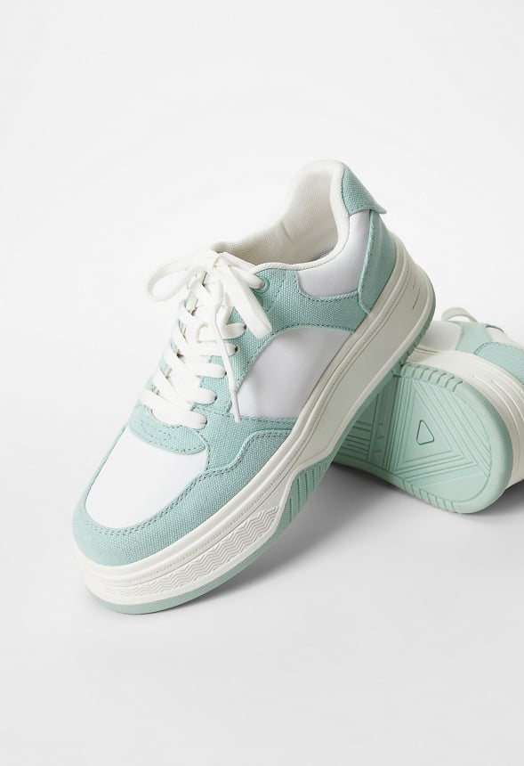 Billie Court Trainers Subtle Green/ Bright White