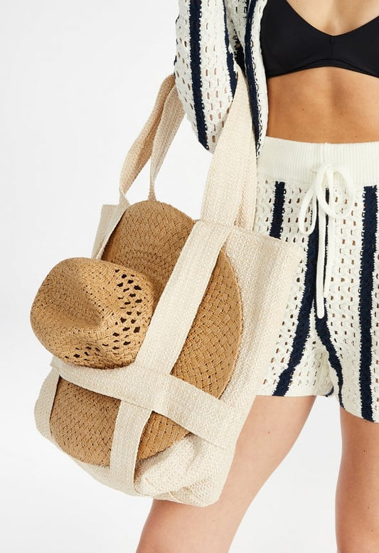Traveling Raffia Bag Natural Raffia
